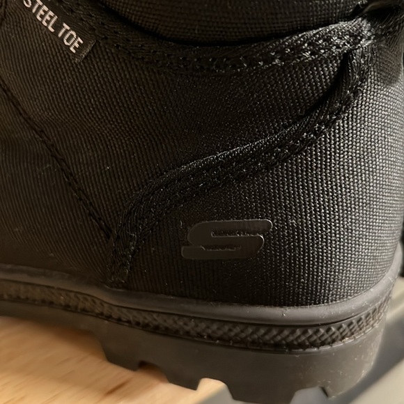 ✨Skechers woman’s work rotund Darragh ST work boots from finish line - Picture 10 of 17